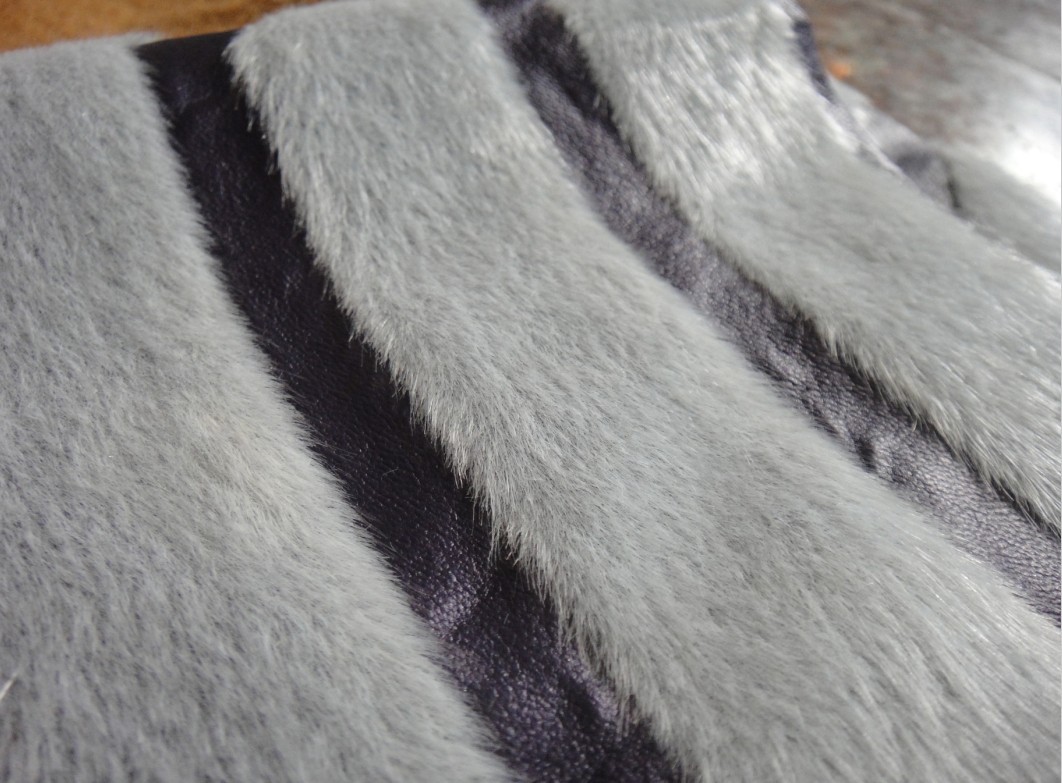 【皮上植绒加工 PU长毛加工 PU植绒 PU长短毛加工 半PU植绒加工】价格,厂家,图片,针织面料,嘉善博华绒业-